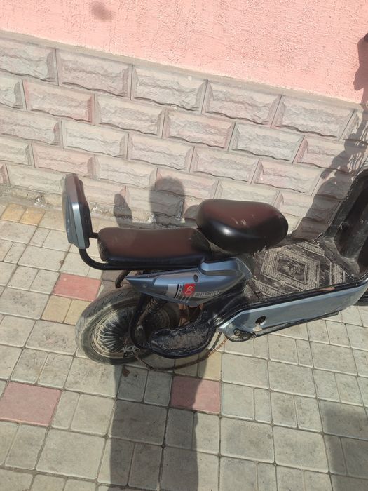 Электроскутер ск8