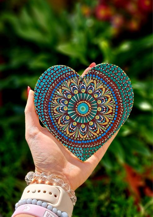 Изработка на ръчно направени Мандали