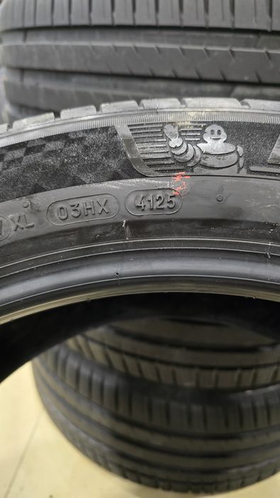 265/45/R21 Michelin pilot sport