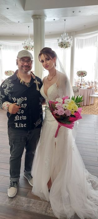 Dj + певец Музика за Вашият празник. Разполагам с опция певица