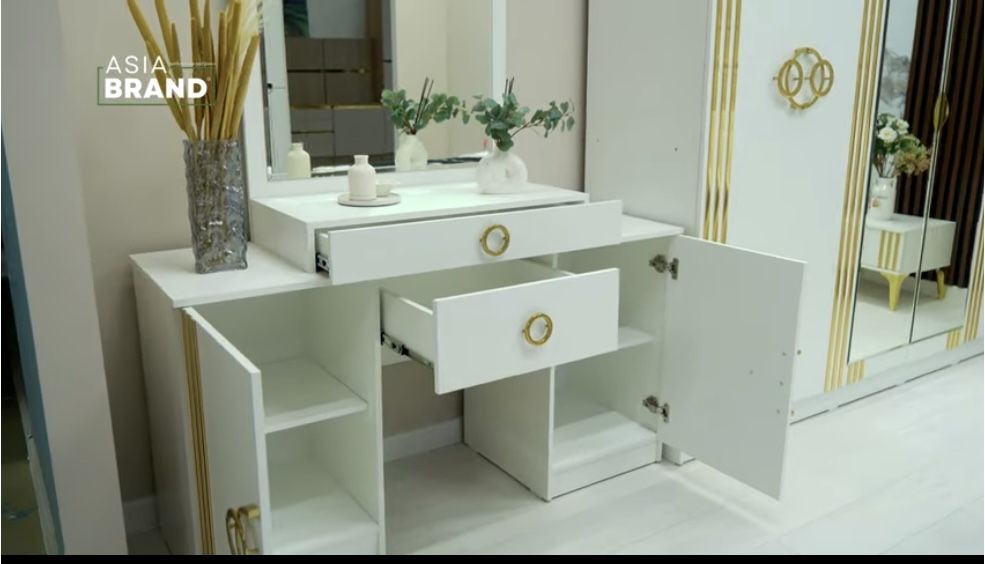 Продаю шкаф и комод