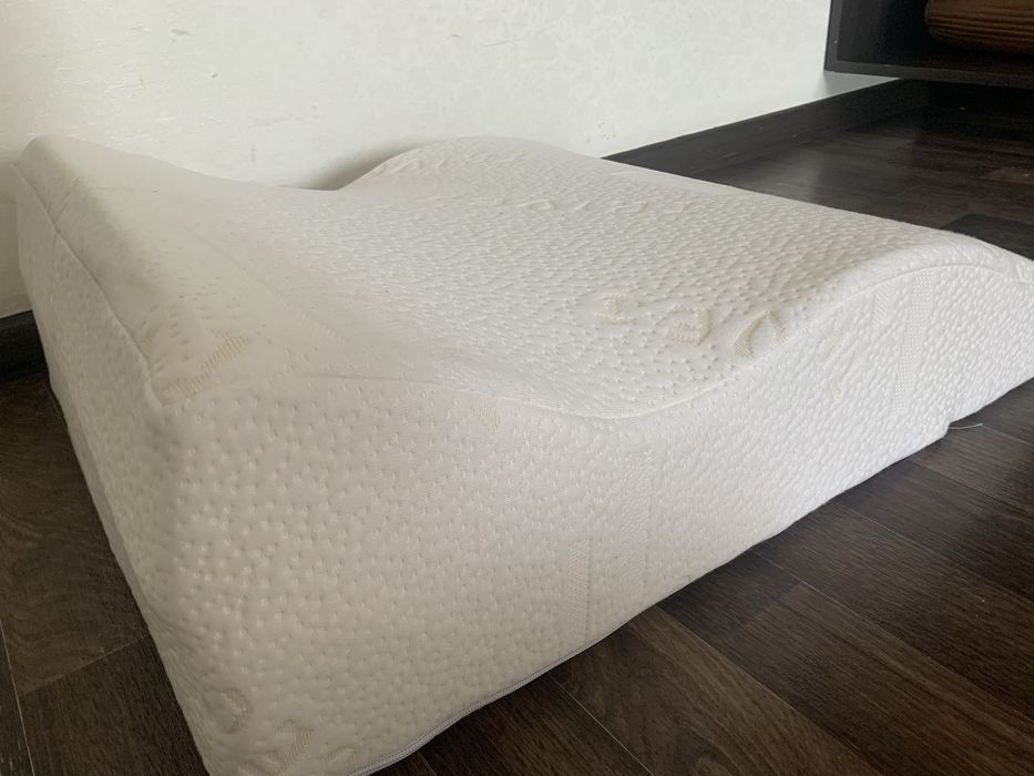 Подушка ортопедическая для ног