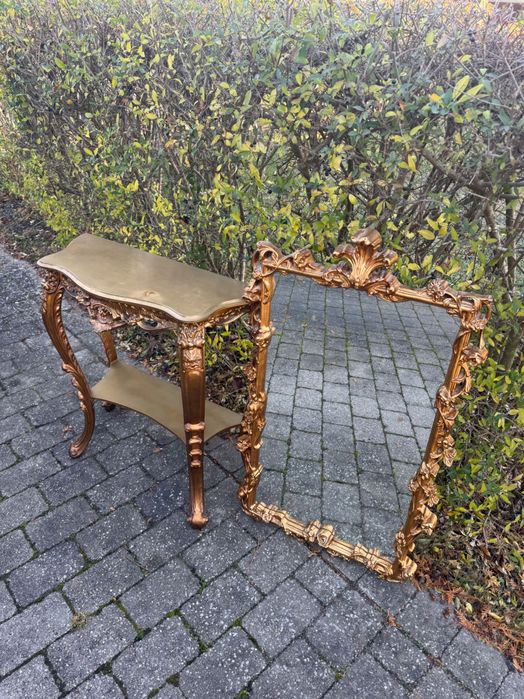 Конзола маса и огледало  3 комплекта