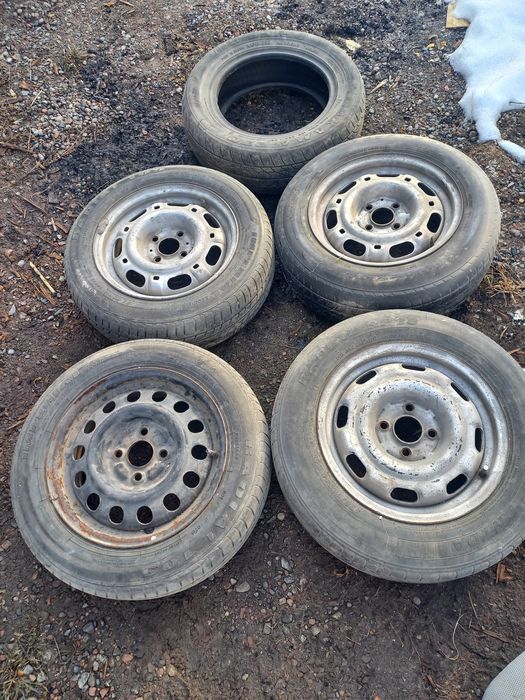 Шины с дисками  б/у