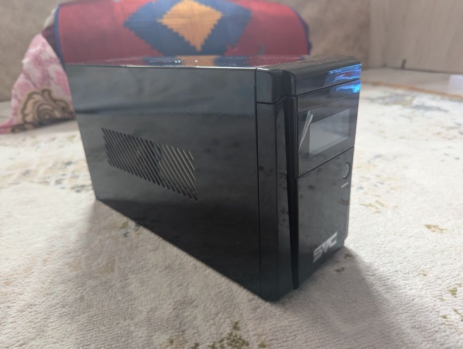 ИБП на 720 ватт состояние отличное