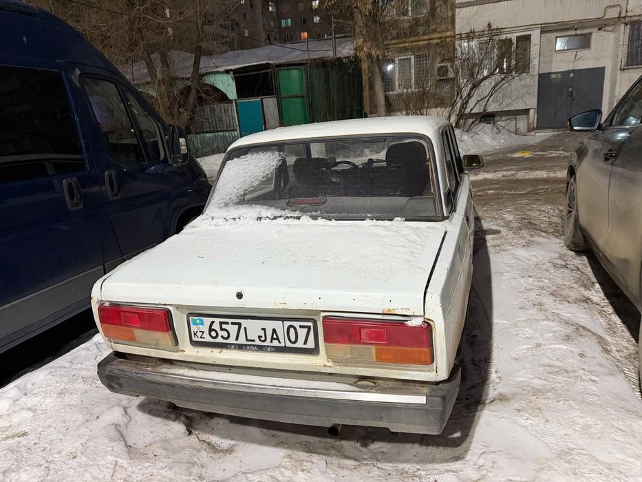 ВАЗ-2107  инжекторная