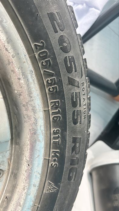 Колесо на автомобиль Тайота