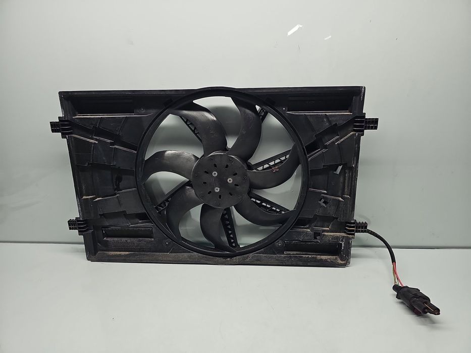 Electroventilator Volkswagen Passat B8 (3G2) [Fabr 2015-prezent] 5Q012
