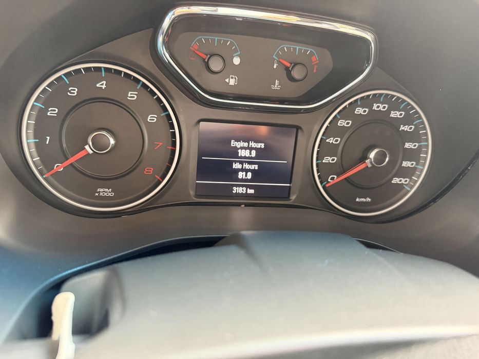 Мошина сотилади холати яхши