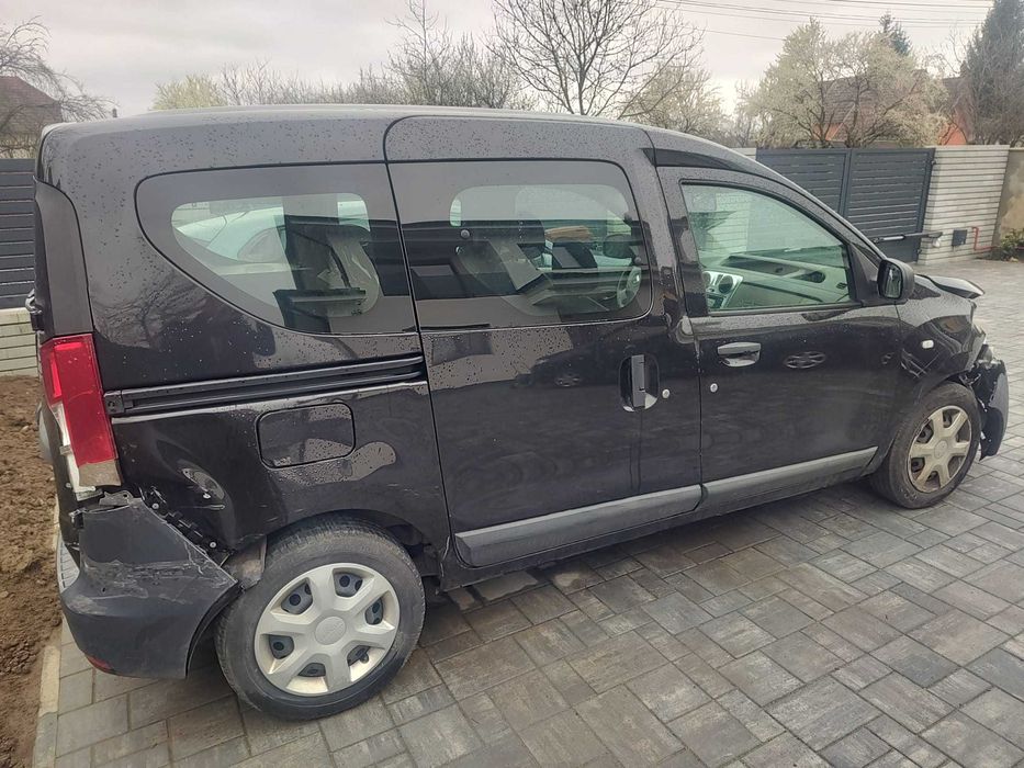 Dacia Dokker avariat