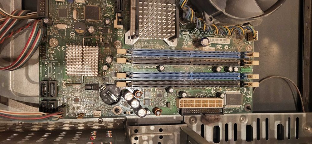 Кутия за Компютър