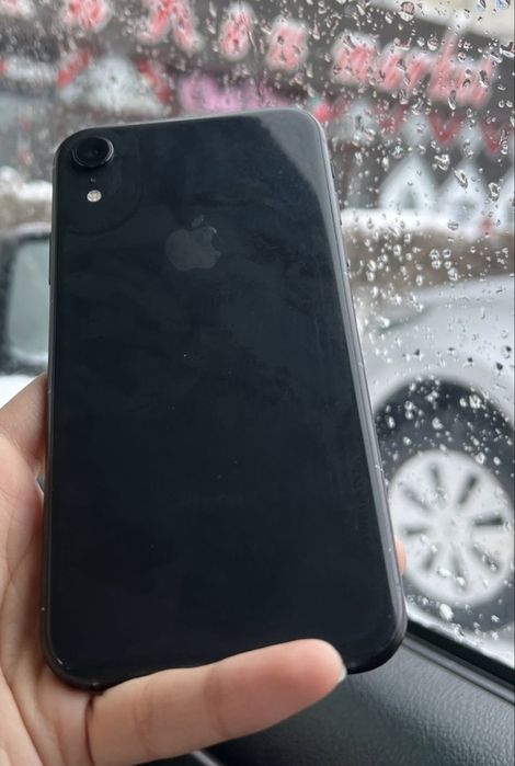 Айфон хр сатылады