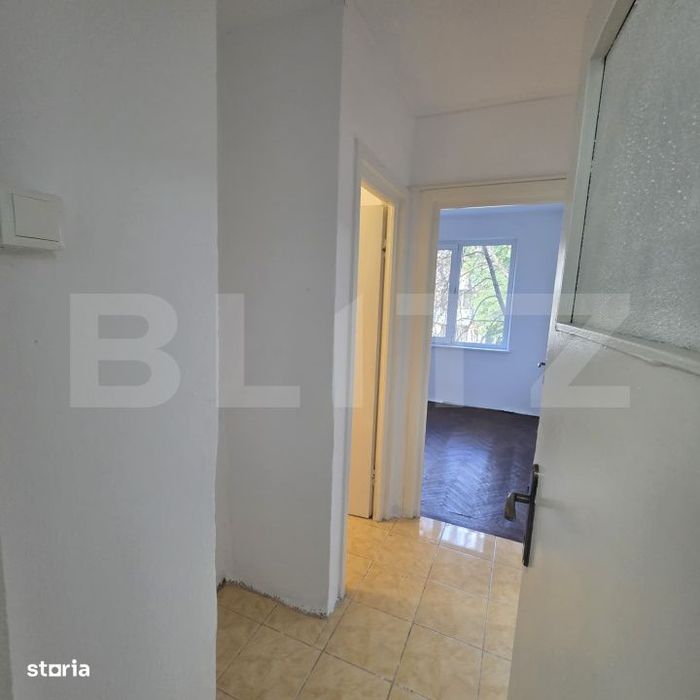 Apartament 3 camere, 60 mp, strada Albatros