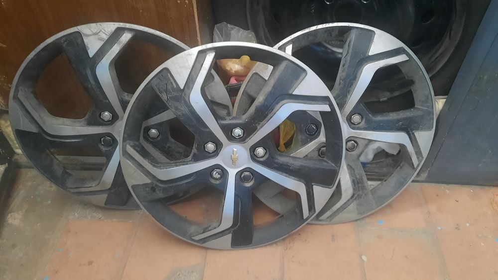 Колпаки р14 и р15