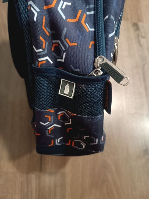 Чисто нова раница Street