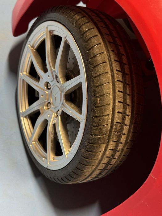 Акумулаторна кола Мерцедес с две места