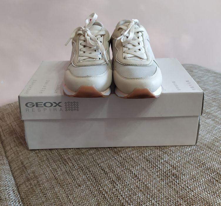 Кроссовки и шипры новые