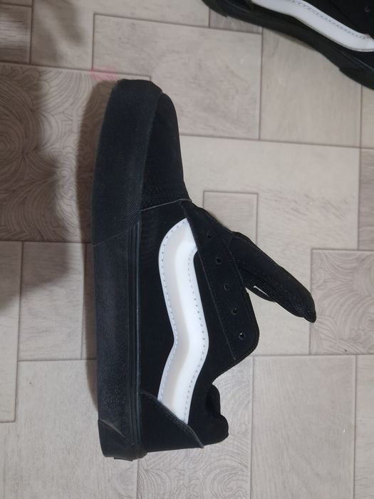 Кросовки vans    .