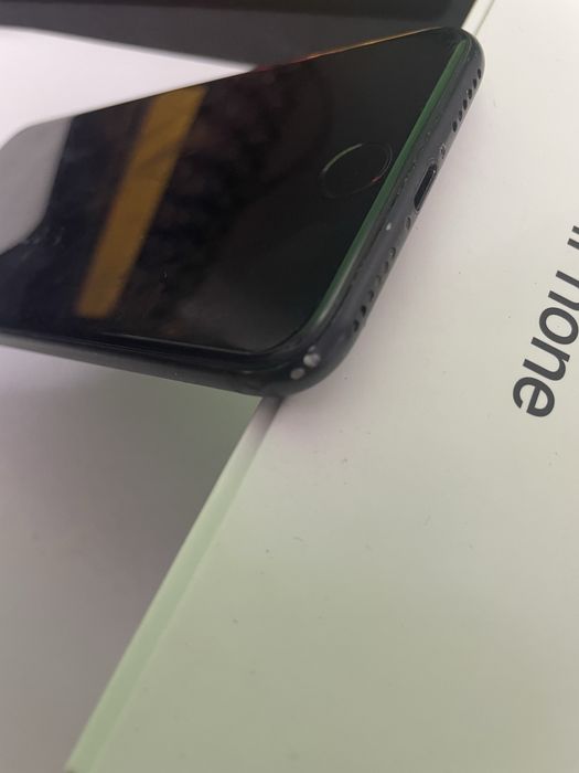 Iphone SE 2020 (АКБ 86%)