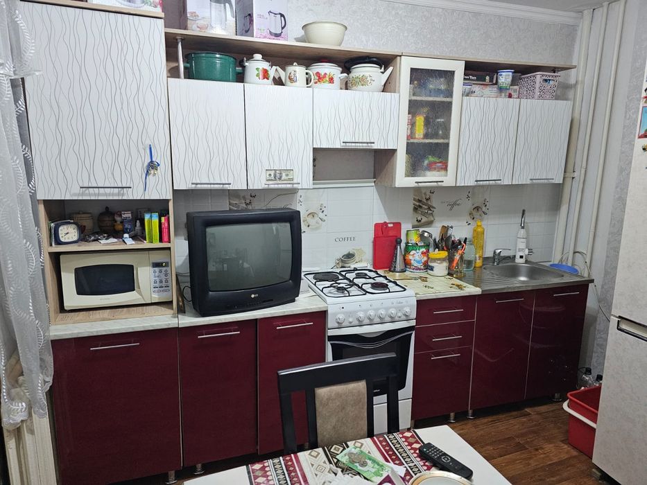 Продам кухонный гарнитур