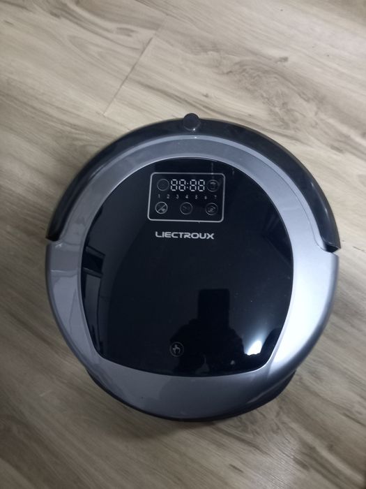 Robot aspirator inteligent