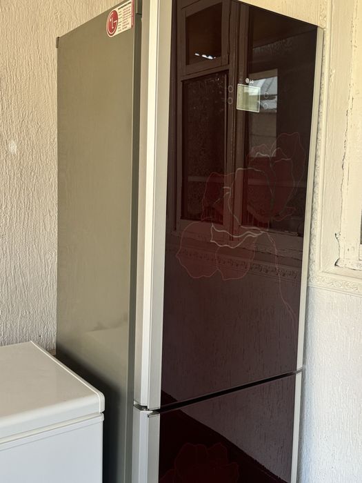 Продам холодильник