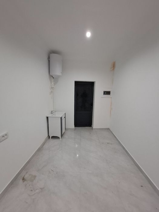 Сдается помишение  под бизнес  центре Зебо