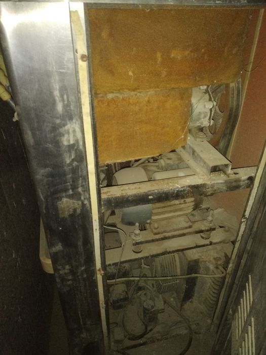 Muzqaymoq apparatlar sotiladi 3tasi 10 mln so'm kelishamiz.