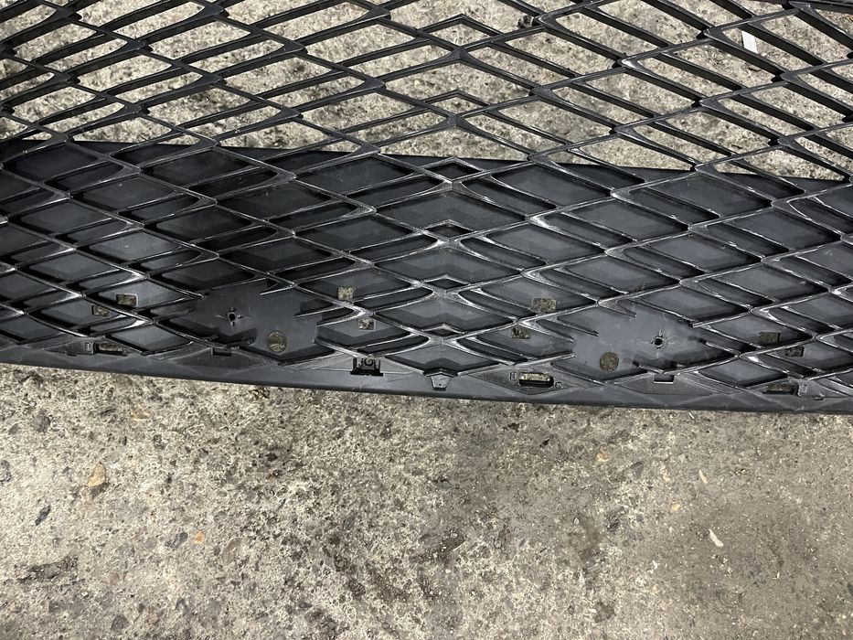 Решетка Lexus RC XC10