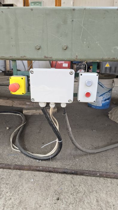 Presa hidraulica COLOMBO incalzita pentru panouri din lemn / parchet