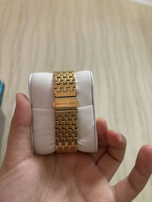 Смарт часы michael kors