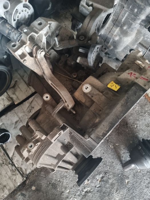 Cutie viteze 1.6 cxx euro 6 skoda octavia 3 golf 7