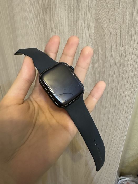 Apple watch 9 в хорошем состоянии