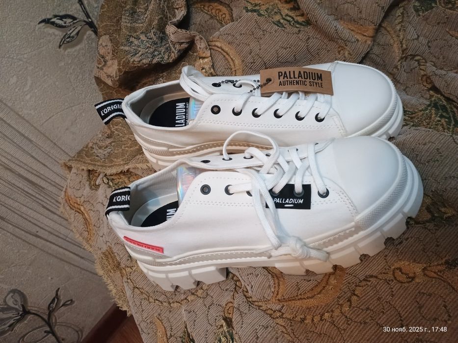 Кеды на высокой подошве