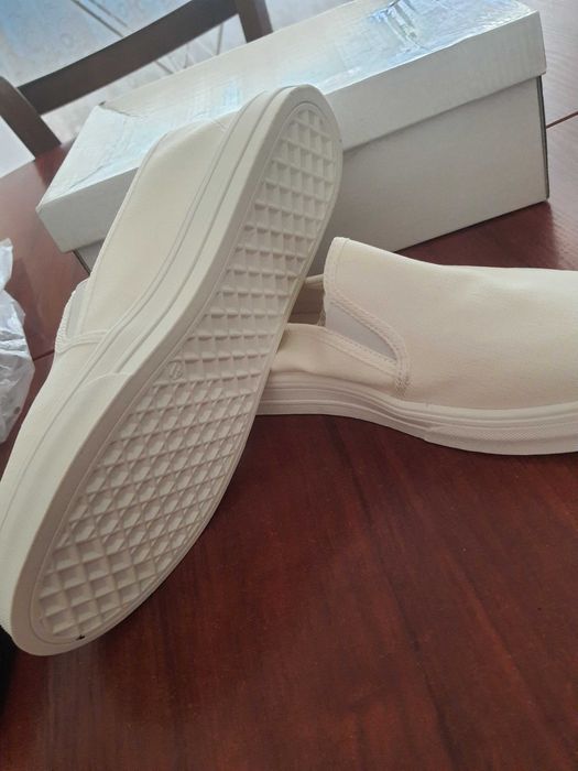 Дамски спортни кецове