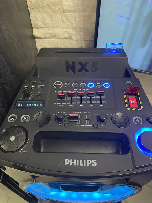 Колона Philips NX5