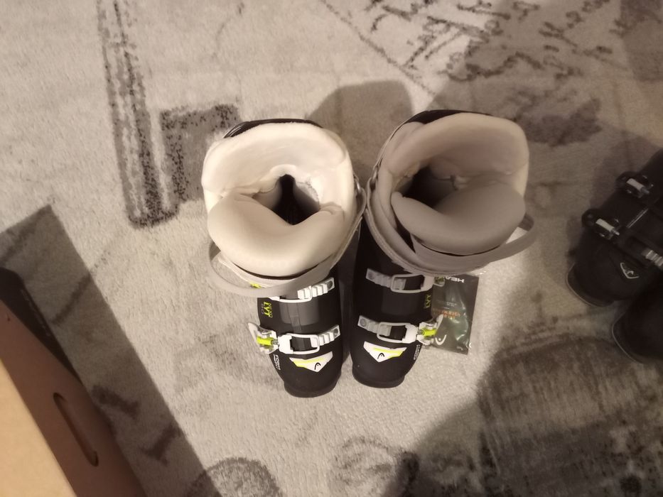 Ски обувки марка Head.