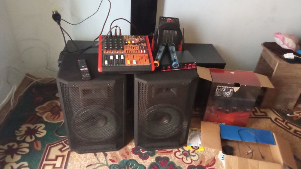 karaokega komplekt nabor sotiladi 2 oy ishlatilgan  xolati yangi