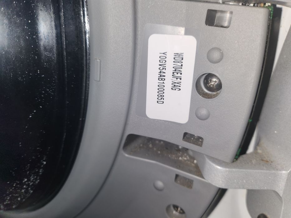 Vând masina de spalat cu uscător samsung