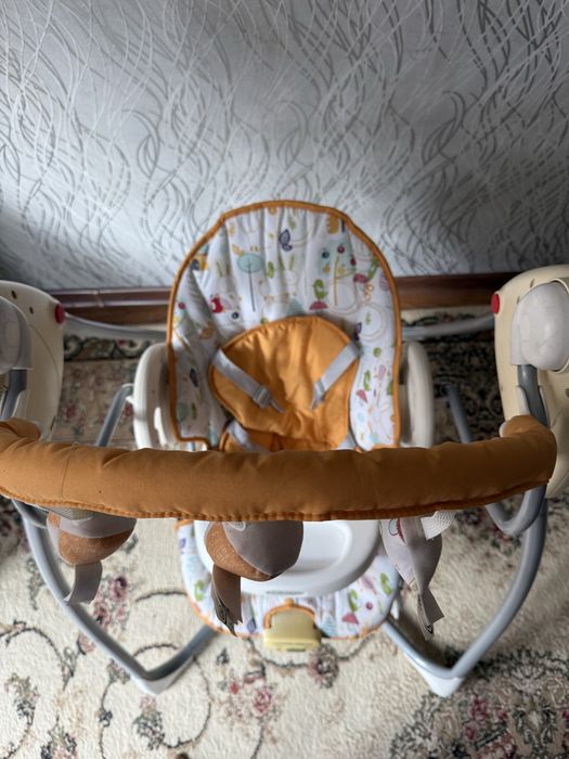 Детская качелья Graco