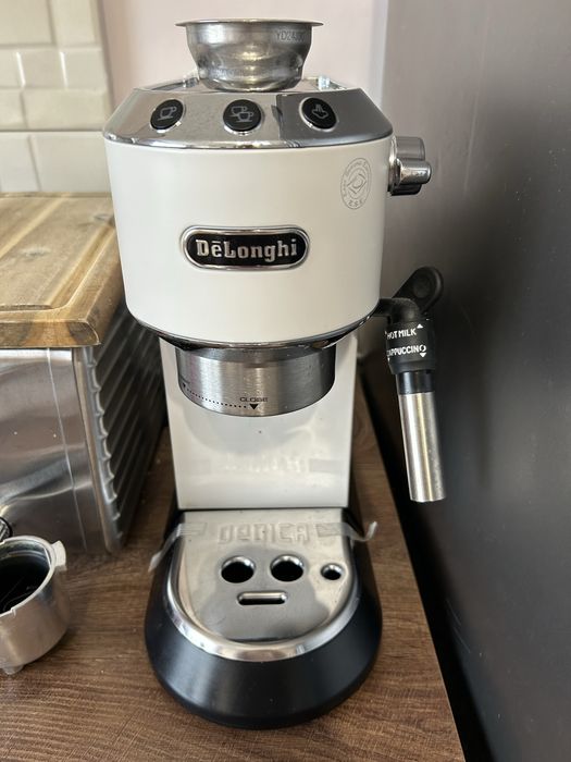 Кафе машина delonghi