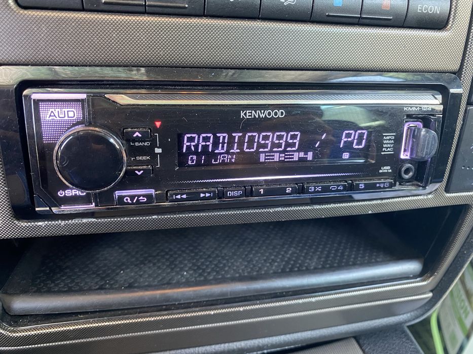 Радио за кола kenwood kmm 124