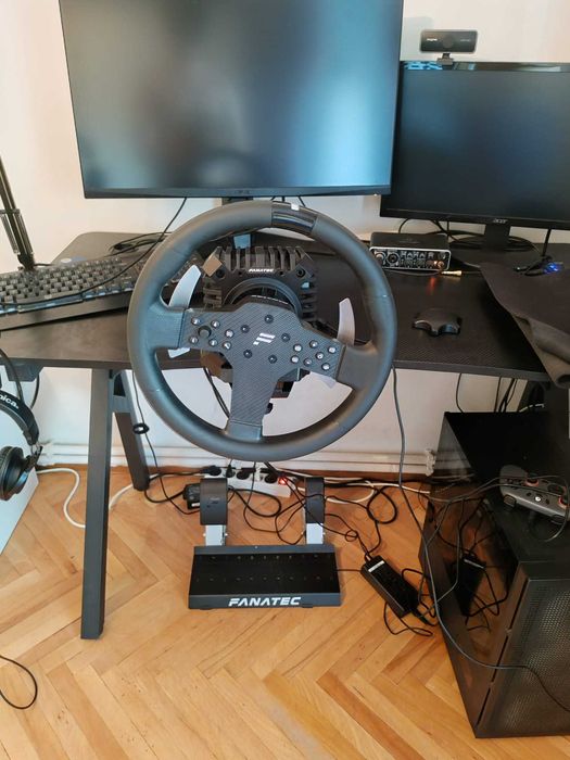Fanatec CSL DD 5Nm Ready2Race Bundle + Desk Clamp în garanție