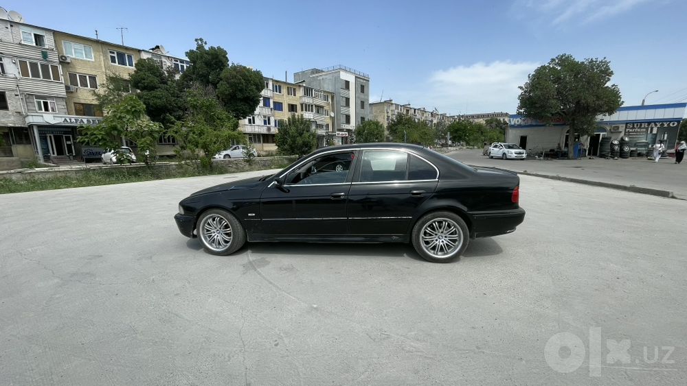 BMW E39 520I торг есть