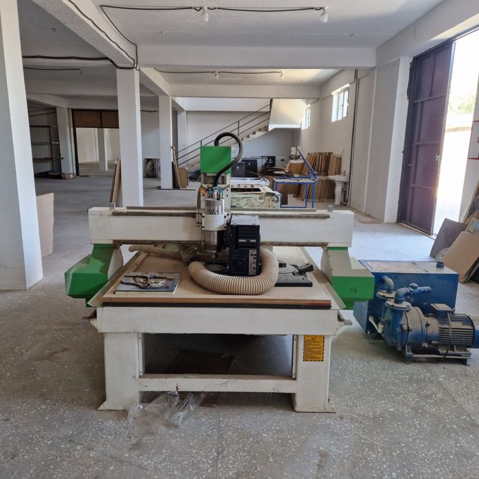 CNC frezer stanogi sotiladi