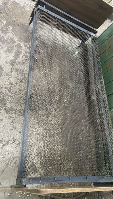 Металлическая кровать