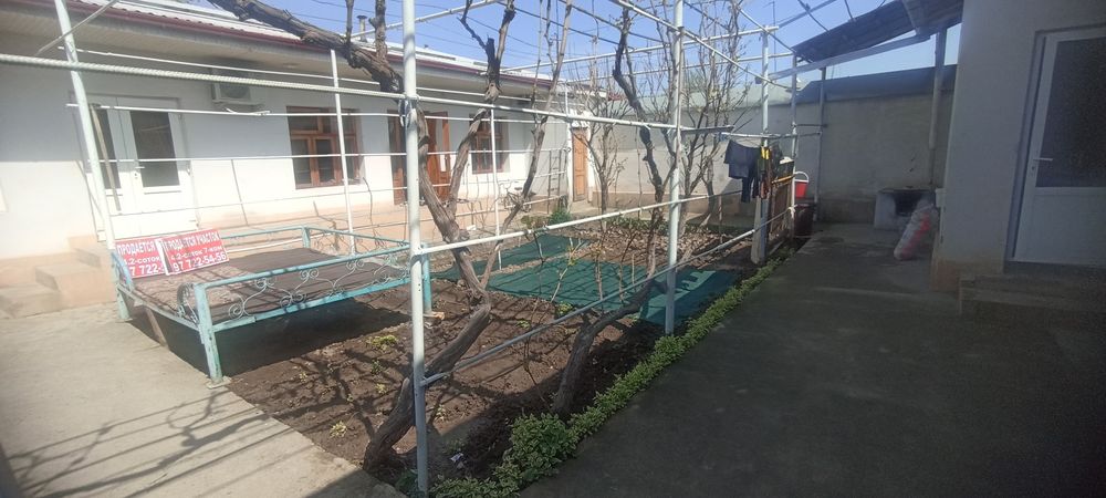 Uy sotiladi yashnobot tumanida