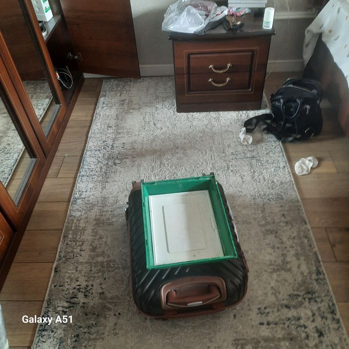 Продам клетку для попугайев