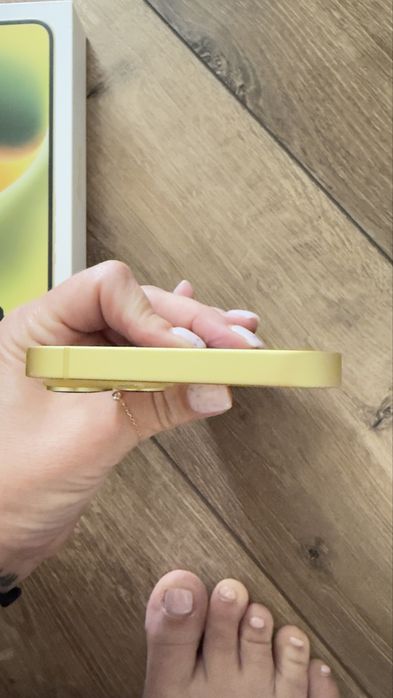 iPhone 14 plus Galben