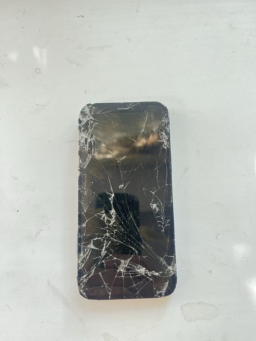 Iphone 12 на запчасти